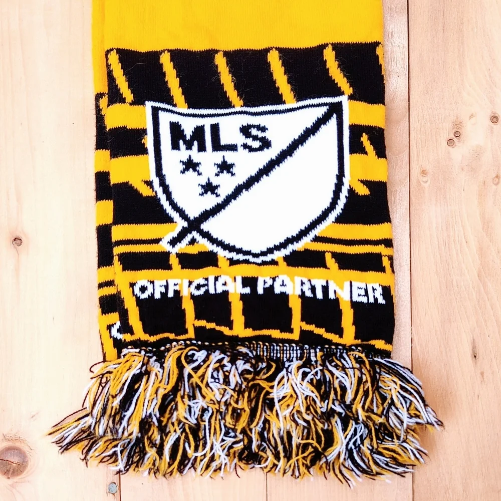 MLS 2018 Soccer Cup Playoffs Souvenir Scarf Audi Continental Yellow Futbol Fan